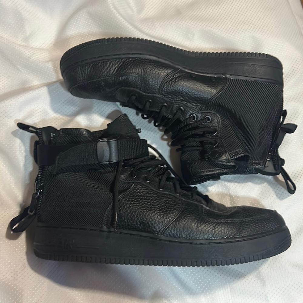 Nike SF Air Force 1 Mid Triple Black Size 13 917753-005 Sneaker Streetwear Shoes